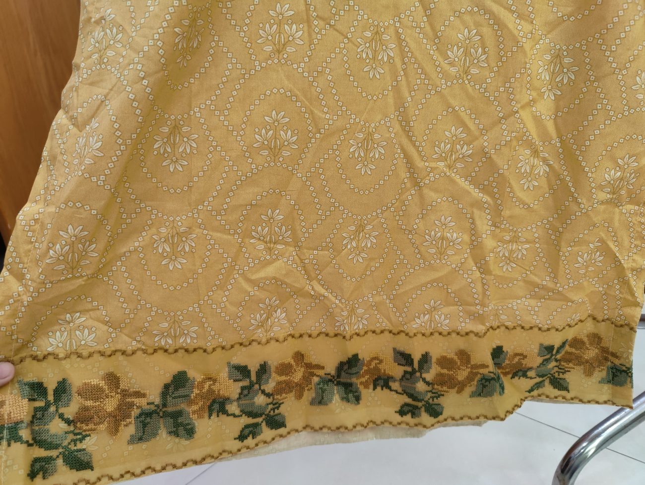 Fabric Lawn - Image 2
